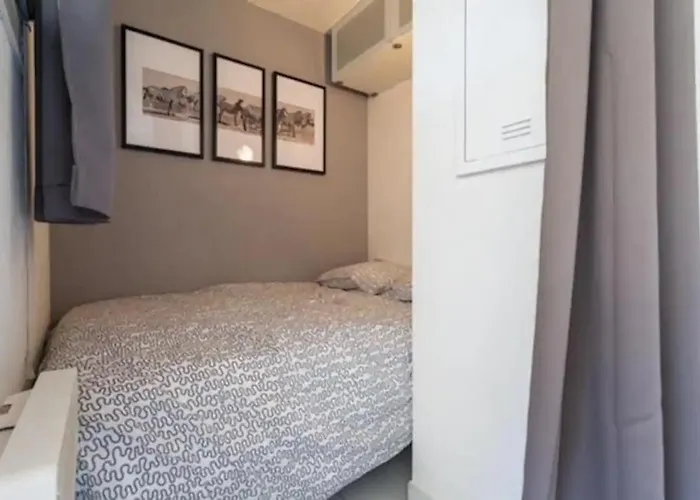 Modern W/balcony/port Views/nr Old Town *